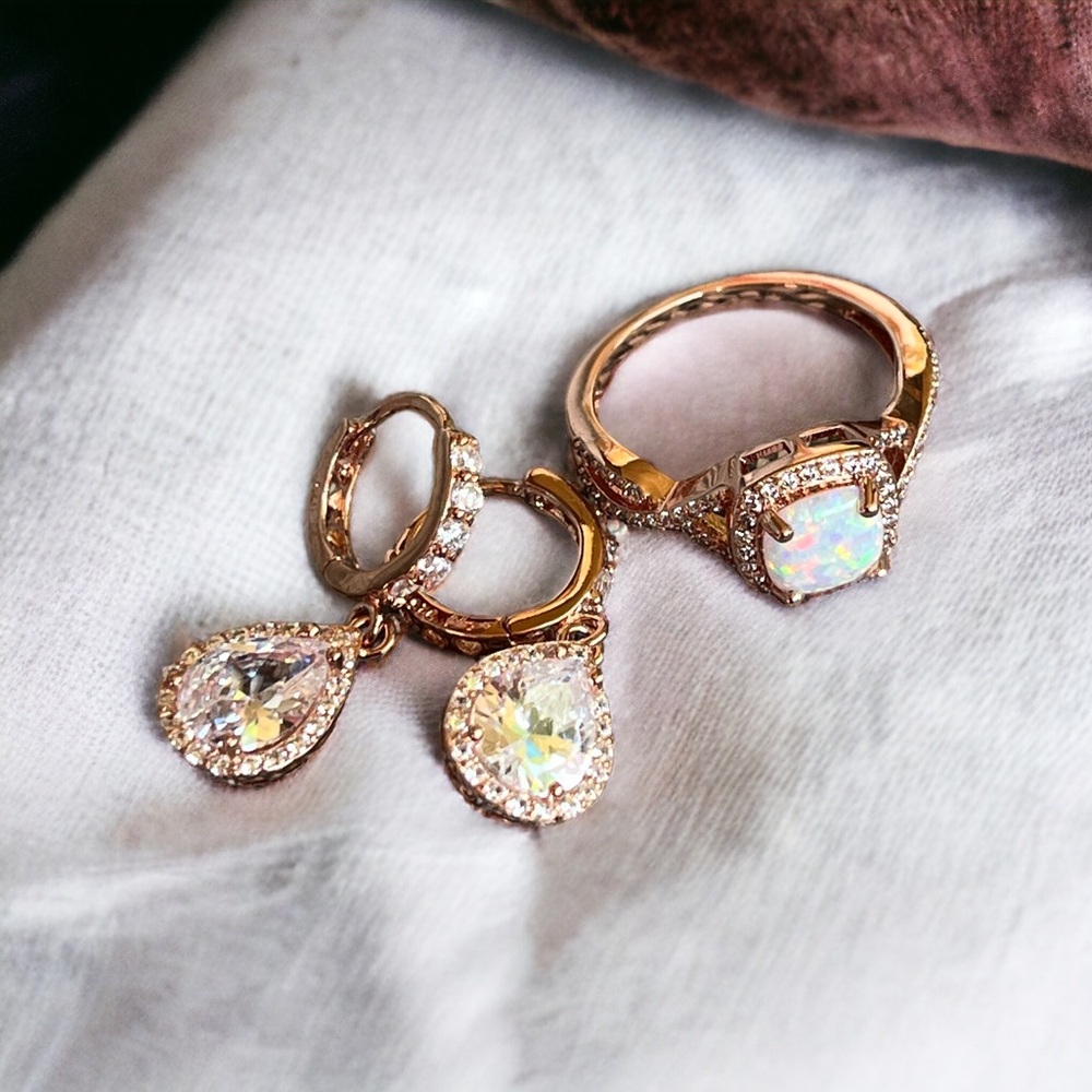 NEW Rose Gold Twist Rhinestone Opal Ring Size 7 and Rose Gold Drop Earrings Set